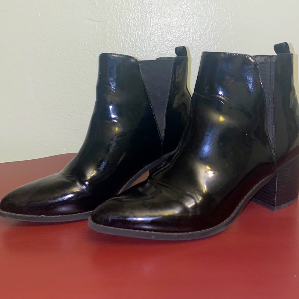 Black Charming Charlie’s booties patent leather 10